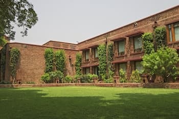 Faisalabad Serena Hotel