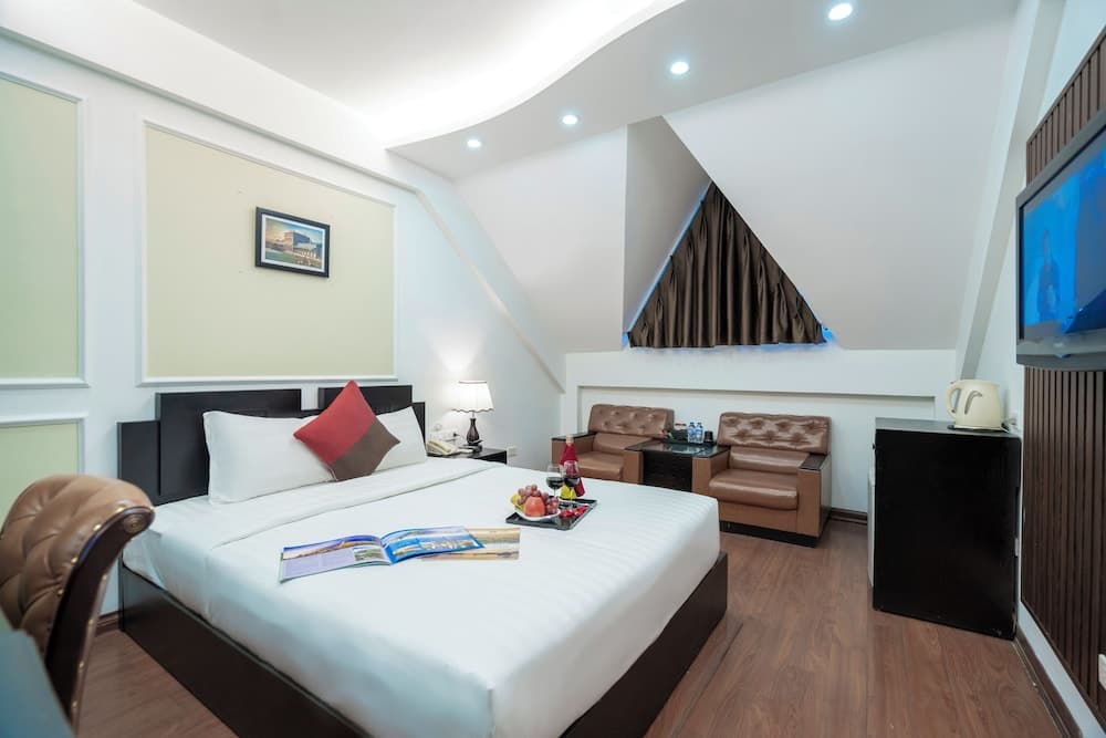 Golden Lotus Legend Hotel