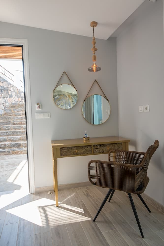 Adrakos Apartments - Adults Only