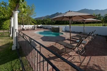 La Galinière Guest Cottages