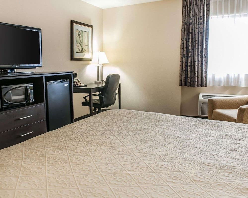Quality Inn & Suites Mattoon South