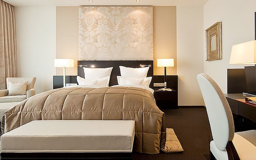 Relais & Châteaux Hotel Burg Schwarzenstein