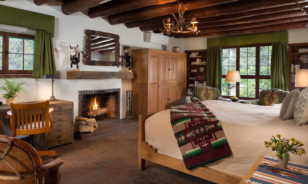 Inn Of The Turquoise Bear