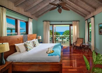 Little Waters on the Cliff