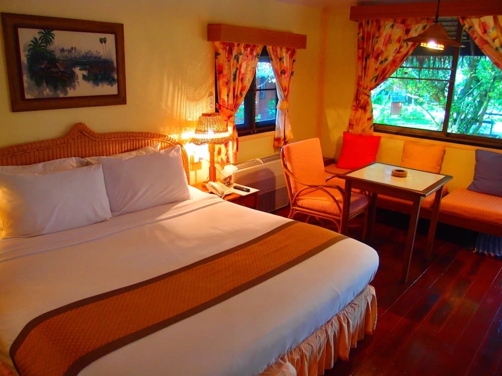 Sunset Village Beach Resort