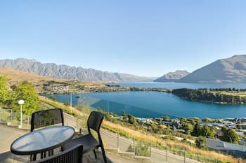 Amity Serviced Apartments