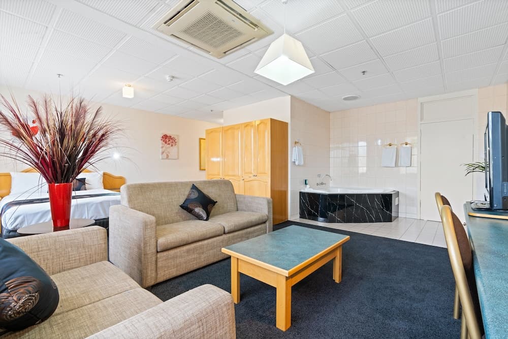 Adelaide International Motel