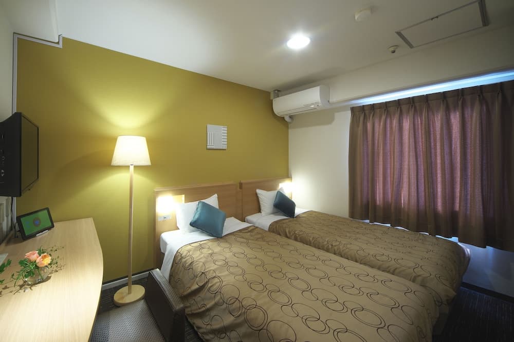 Yokohama Heiwa Plaza Hotel