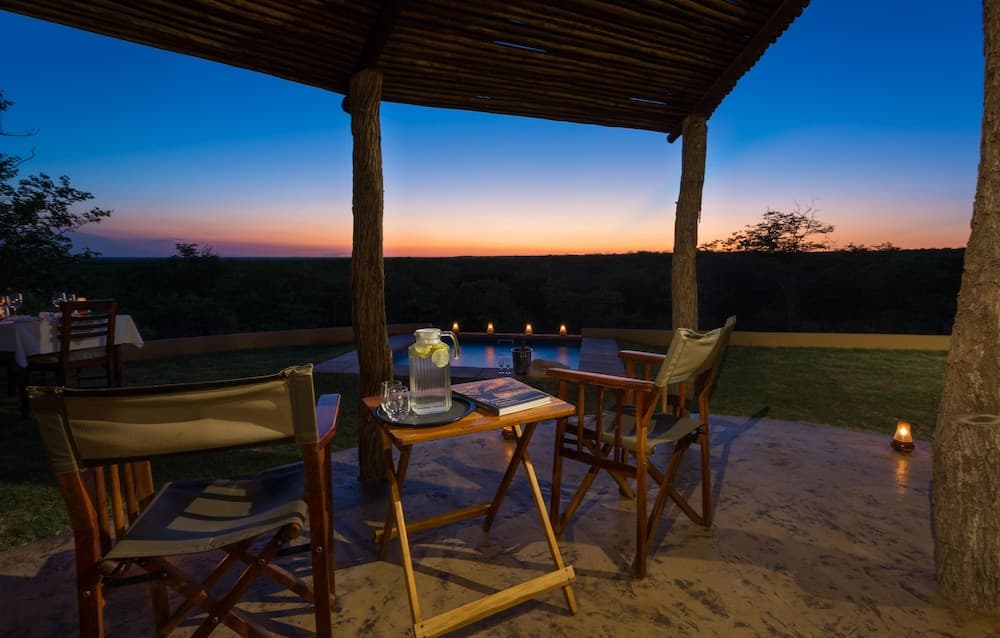 Mopane Bush Lodge