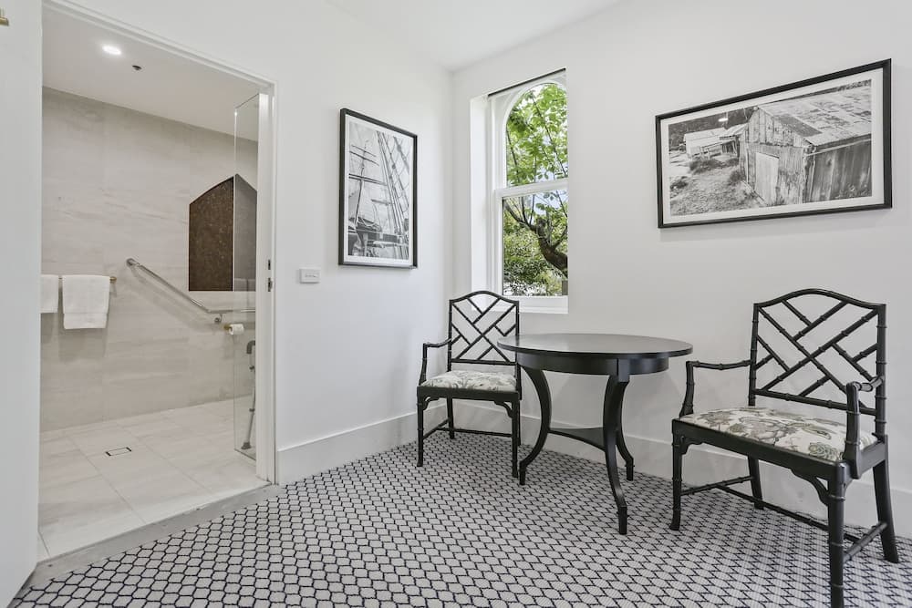 Seahorse Inn Hotel & Villas