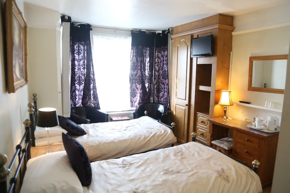 All Seasons Guest House