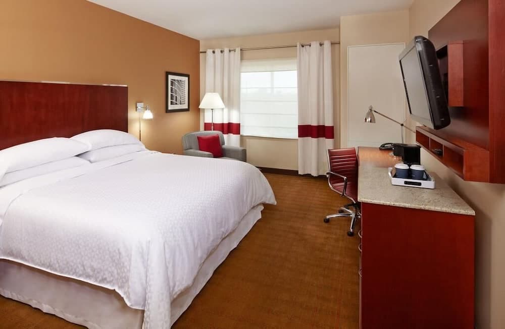Four Points by Sheraton Houston Hobby Airport