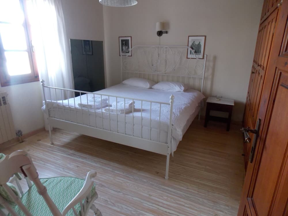 Studios and Suites Rania