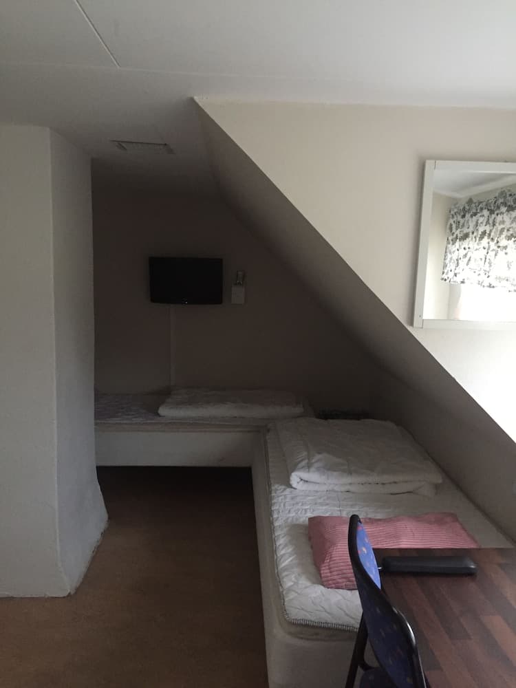 Nyckelbo Vandrarhem - Hostel