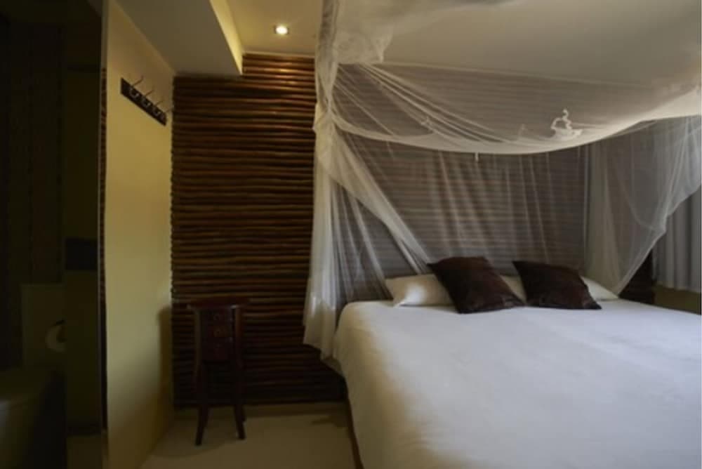 Catembe Gallery Hotel