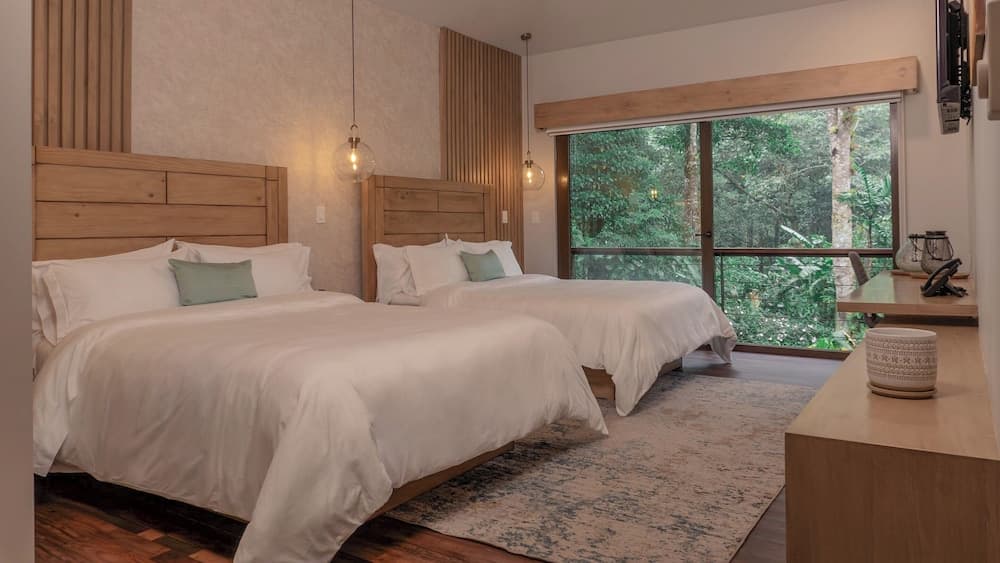 El Silencio Lodge and Spa