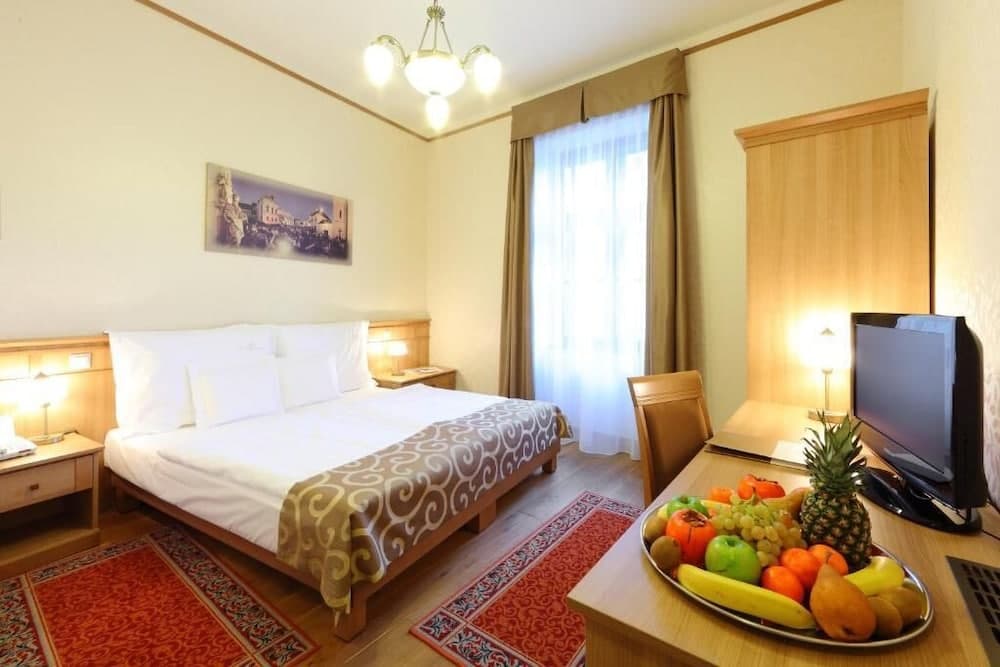 Historia & Historante