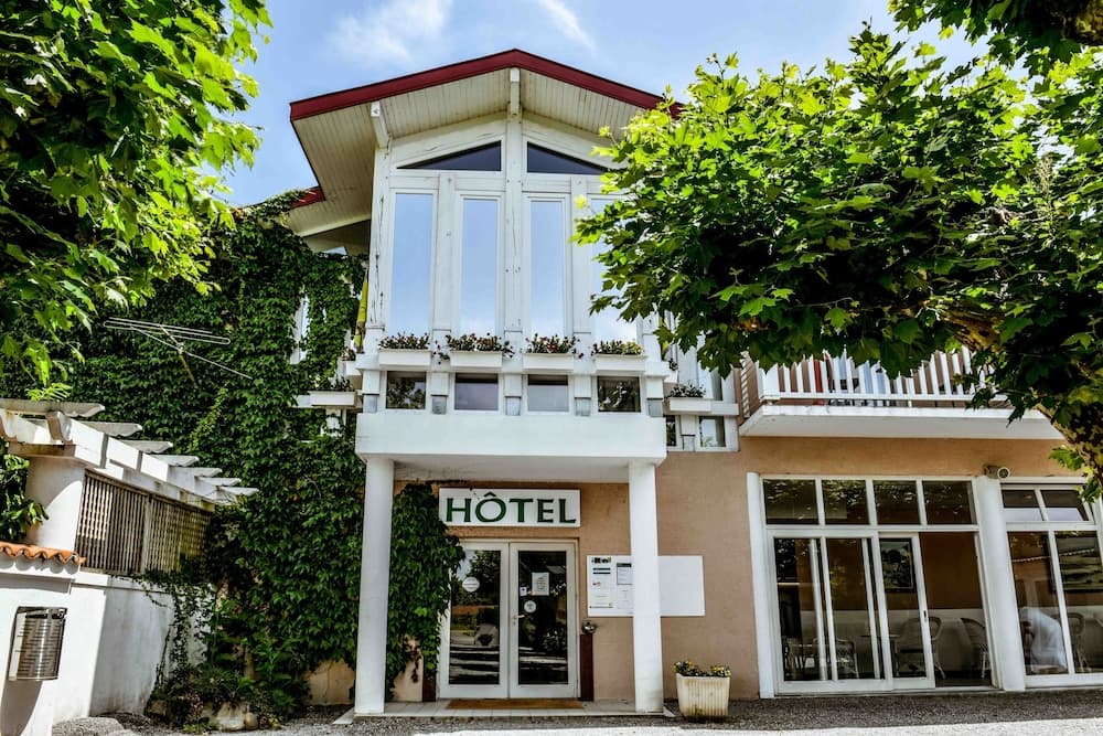 hotel image