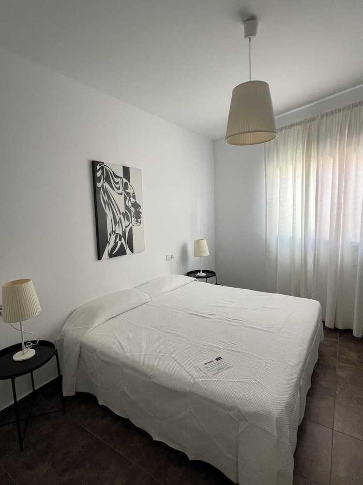 Hospederia Almundo by Alexandra Realty