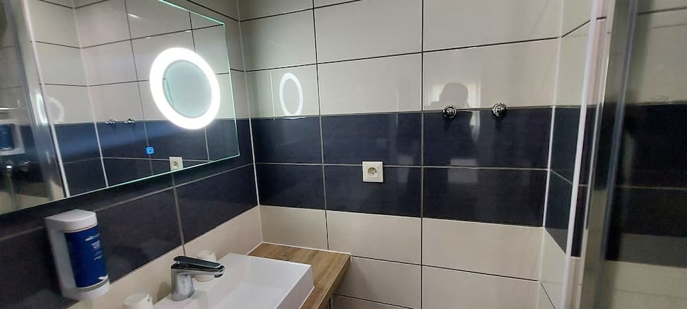 Brit Hotel Confort Manosque Cadarache