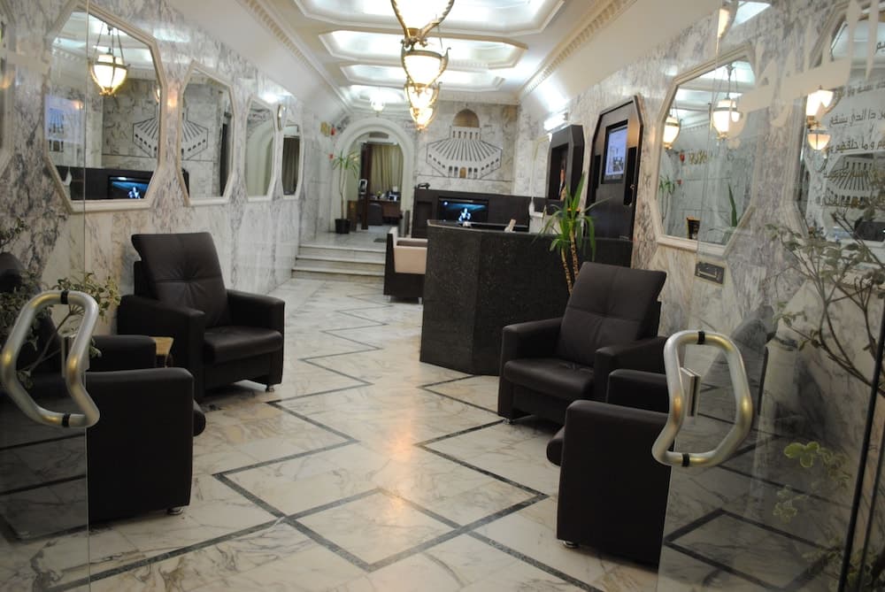 Al Ballouti Hotel Suites
