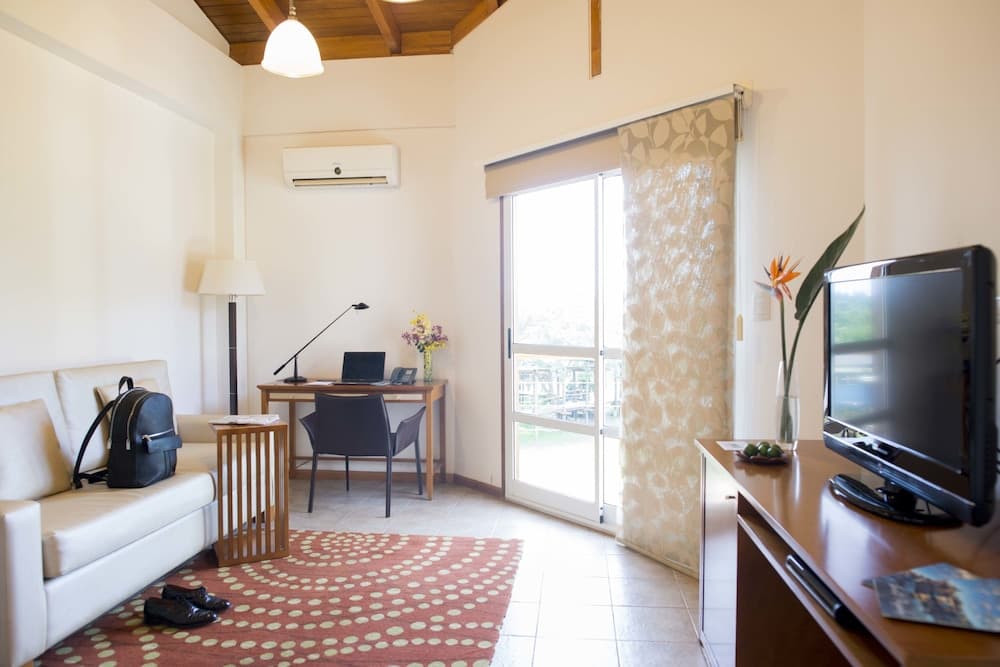 Maitei Posadas Hotel & Resort