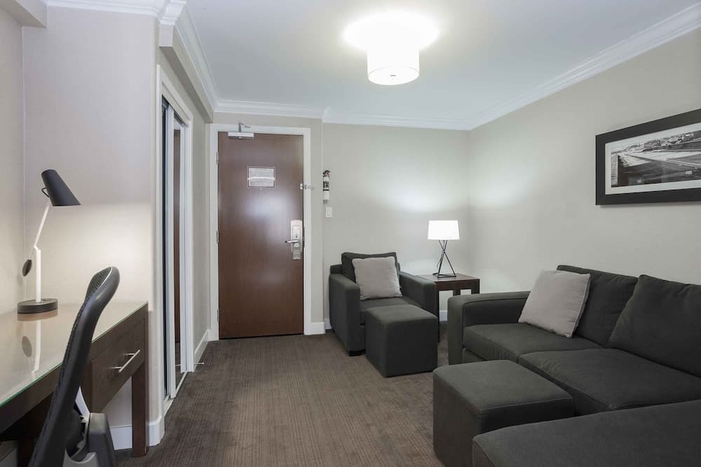 Sandman Signature Prince George Hotel