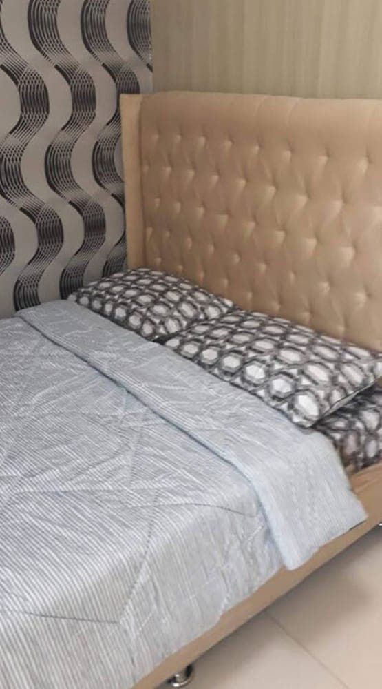 Breeze Residences by Ridged