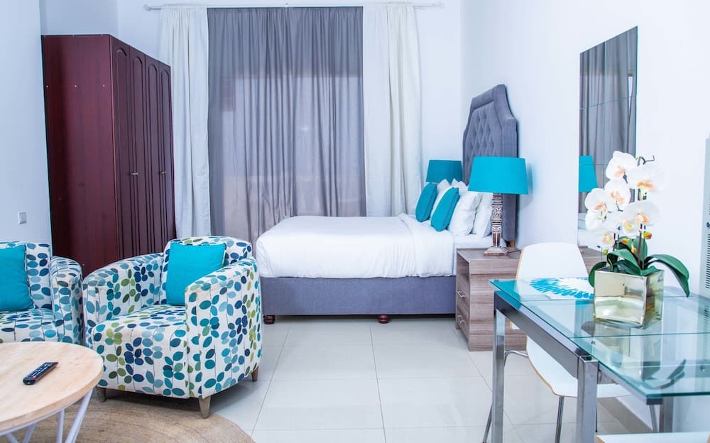Al Hamra Village Holiday Apartments