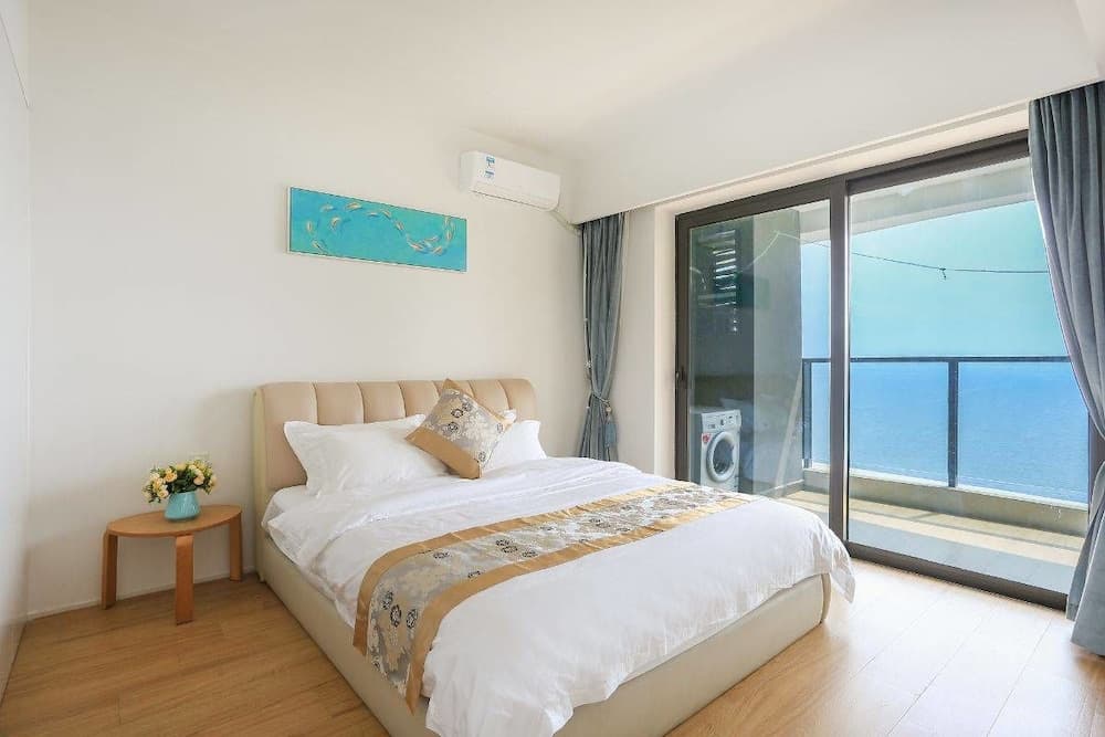 Xi Yue Hai Bin Holiday Hotel