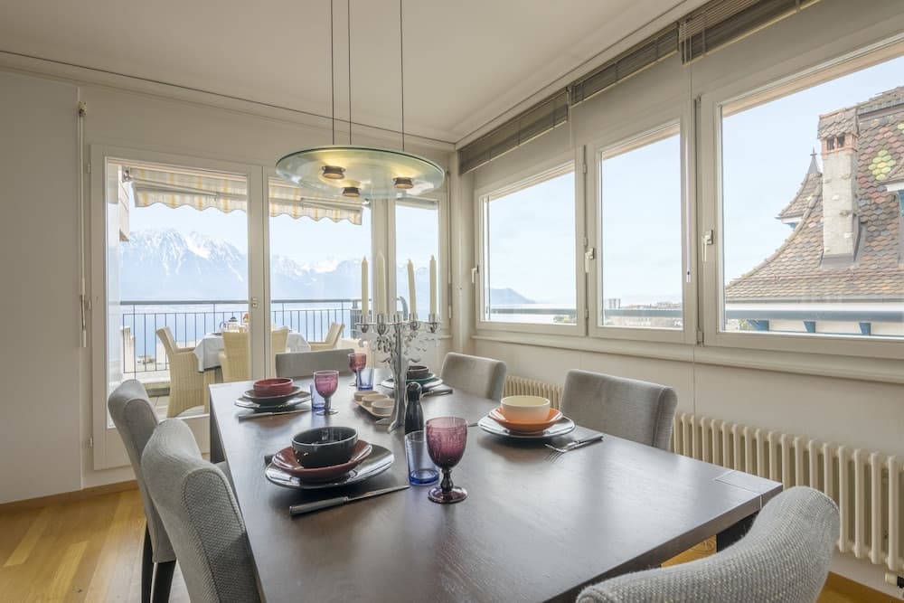 Alpine Stunning Apartment in Montreux