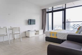 OYO Home 43951 Fair  Studio Empire City Marriot