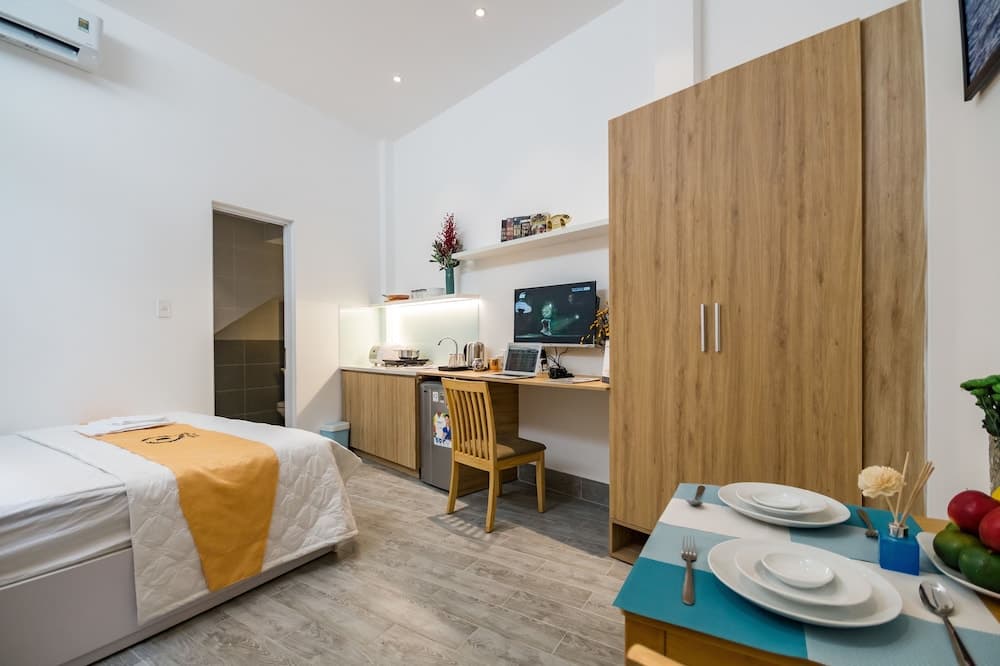 HAPPYHOMES 102 Luxury Bui Vien Apartment