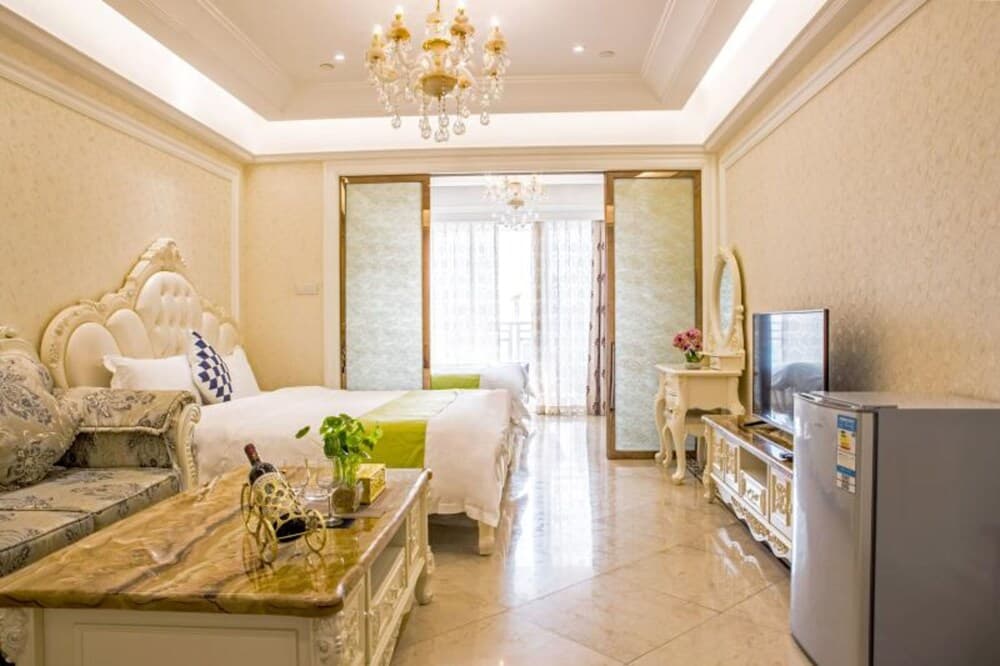 Ruide Apartment Wanyi Plaza Branch