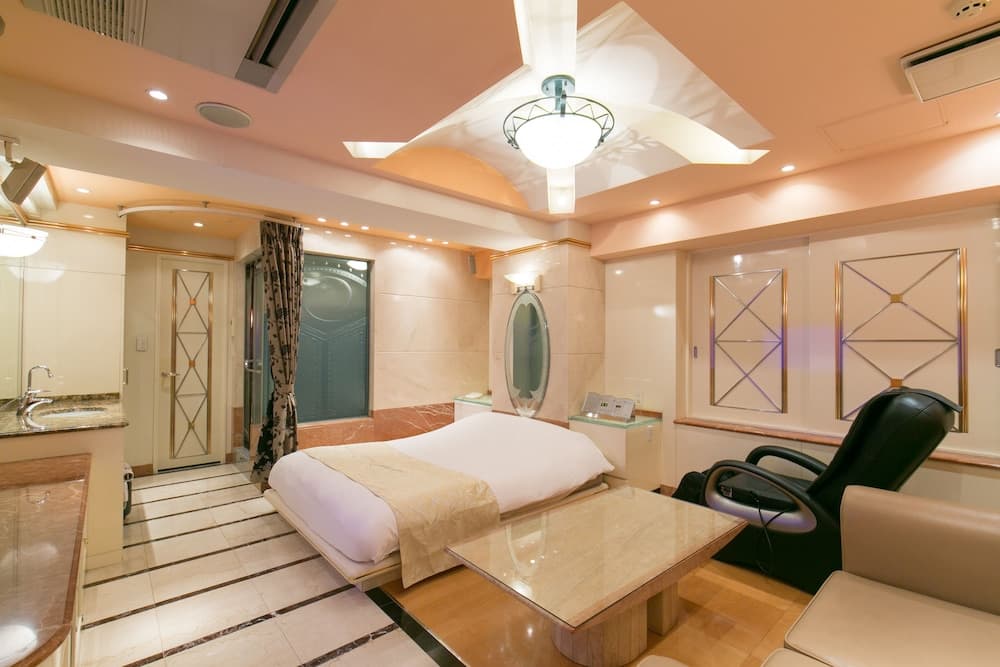 HOTEL D-WAVE Shinjuku - Adults Only