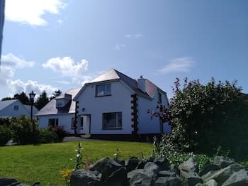 Madra Rua Organic Accommodation