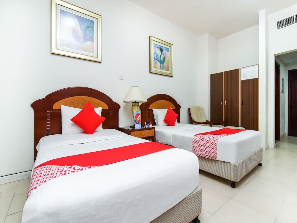 OYO 247 Host Palace hotel apartment