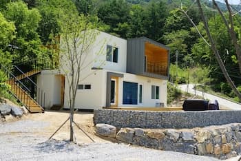 Moonlight Village Pension