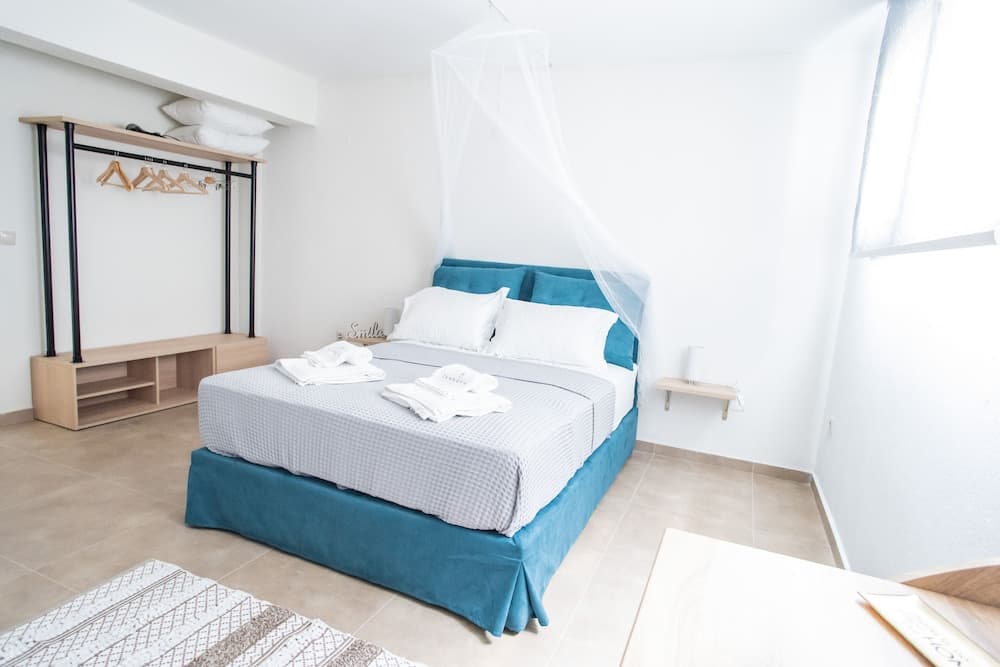 Zennova Blue Pearl 11