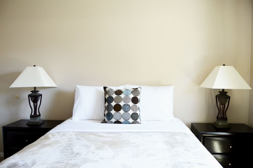 Gorgeous 3BD Havasu Home with Lake View