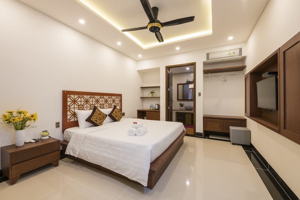 Phuc Hung Riverside Villa