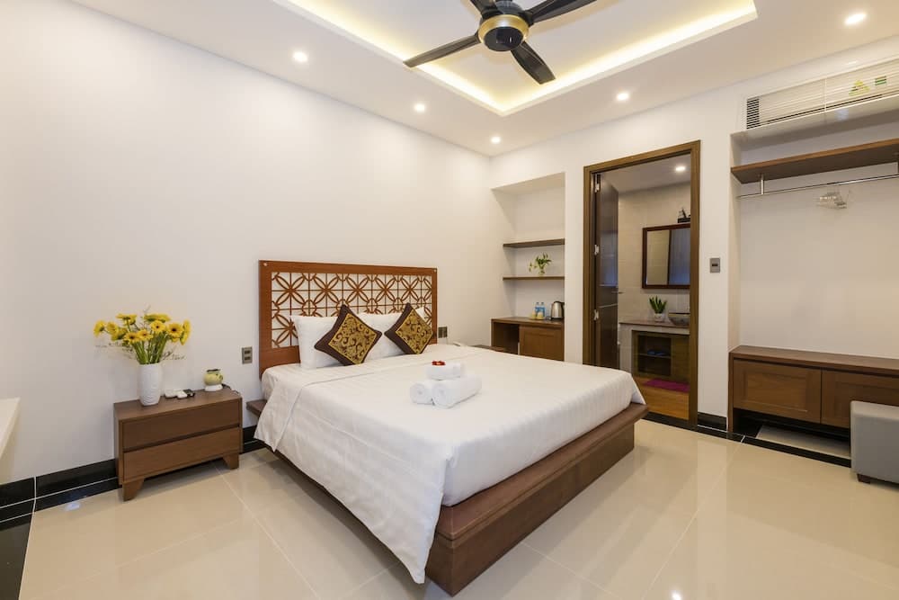 Phuc Hung Riverside Villa