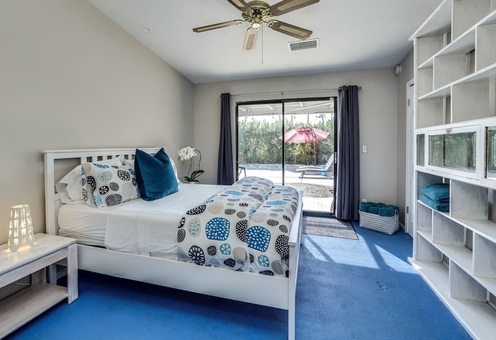 Poolside Living 4 Bedroom Home by Redawning