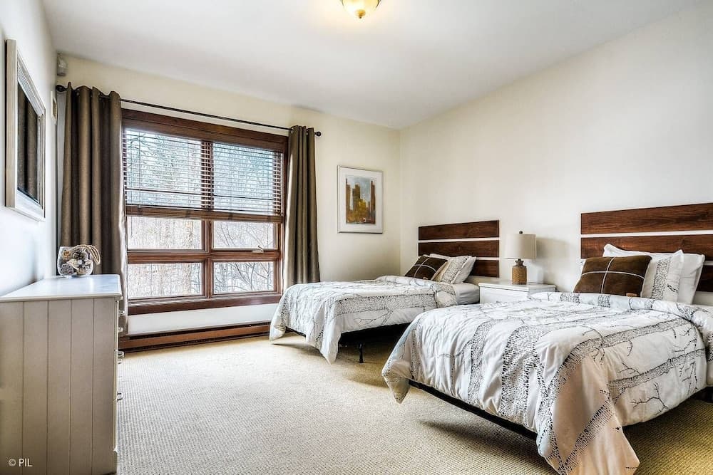 Mont-tremblant Country Chic Ski In/ski Out