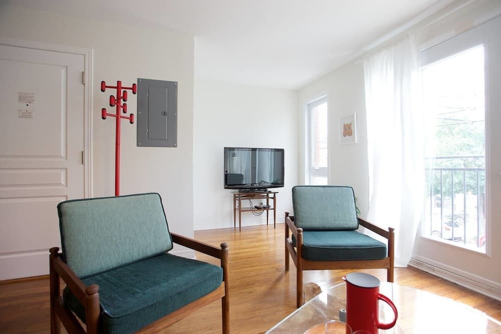 Designer Bohemian in the Mile-end!