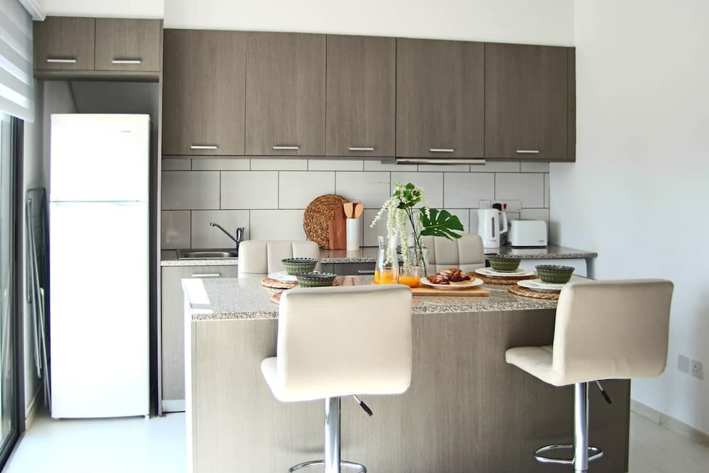 Phaedrus Living: Seaside Luxury Flat Natalia 102