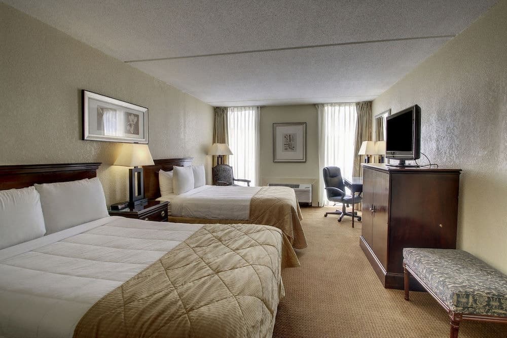 Economy Hotel Plus Wichita