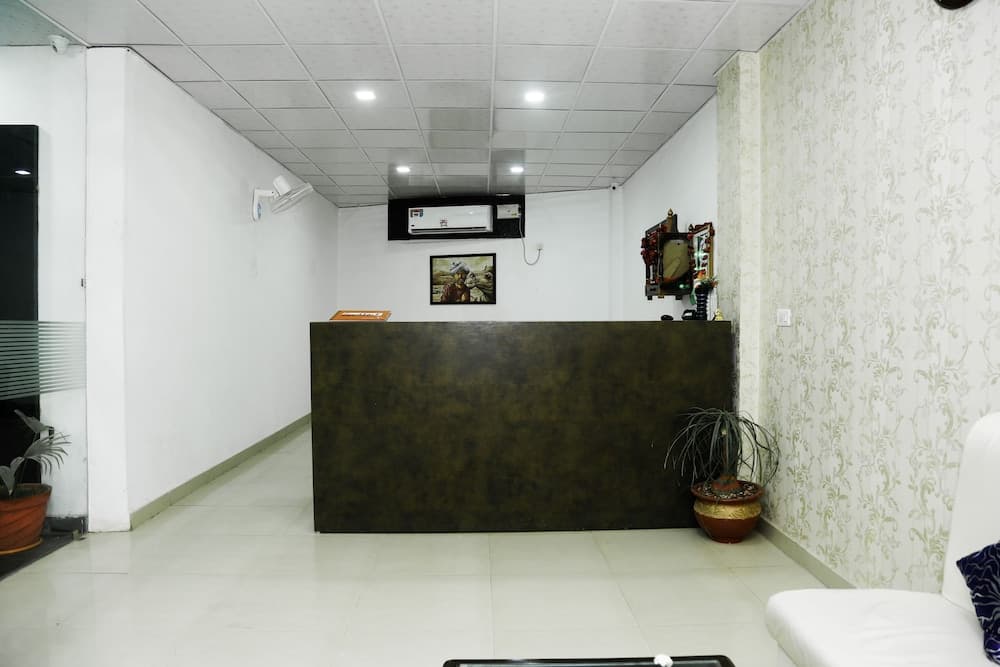 OYO 29773 C P Palace