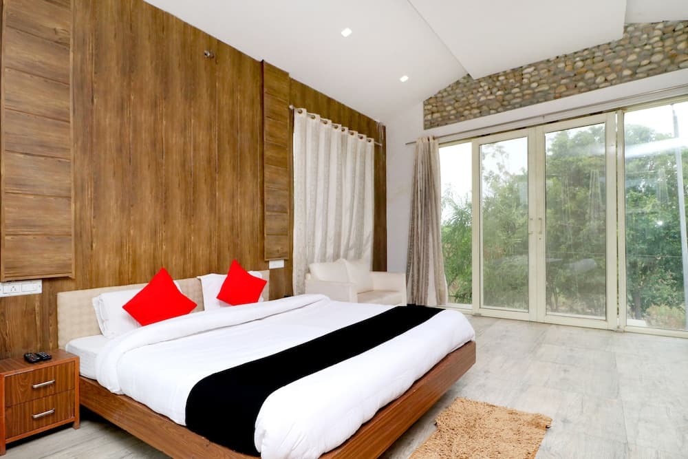 Capital O 3864 Master Farm