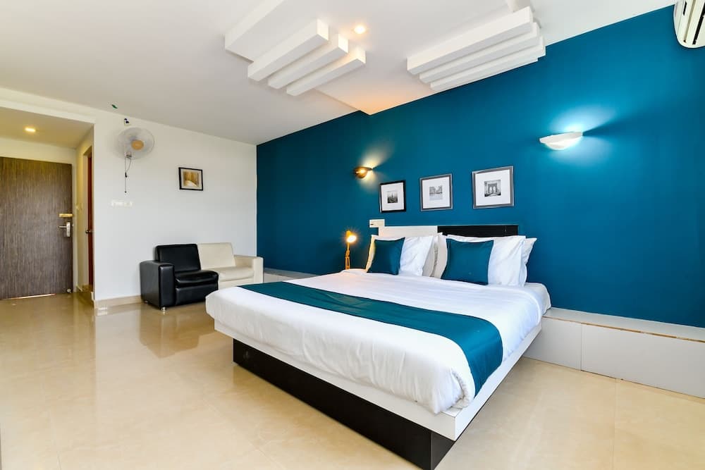 SilverKey Executive Stays 40794 Empire Plaza